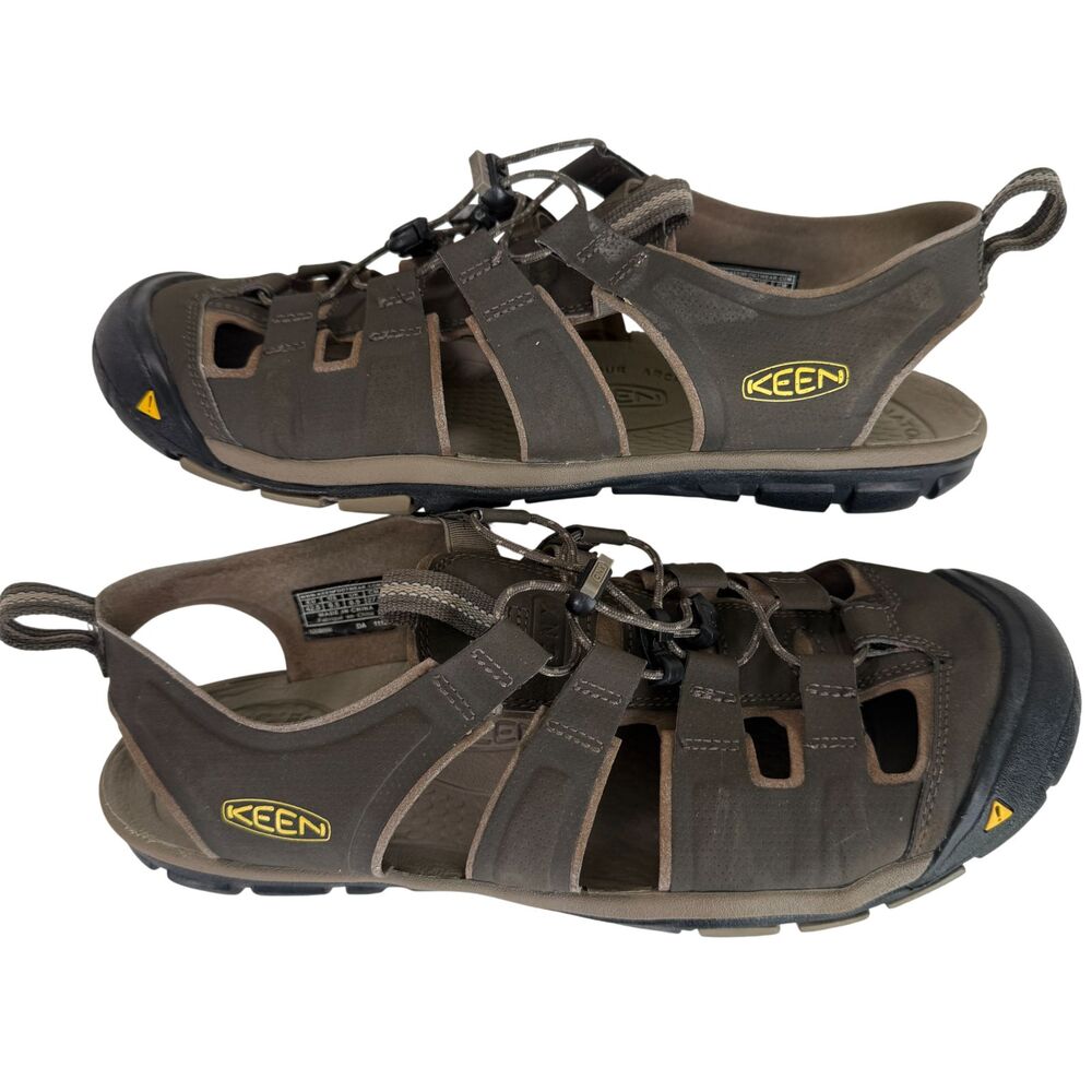 Keen Clearwater CNX Sandals Green Cordlock Round Toe Waterproof Men's Size 9.5